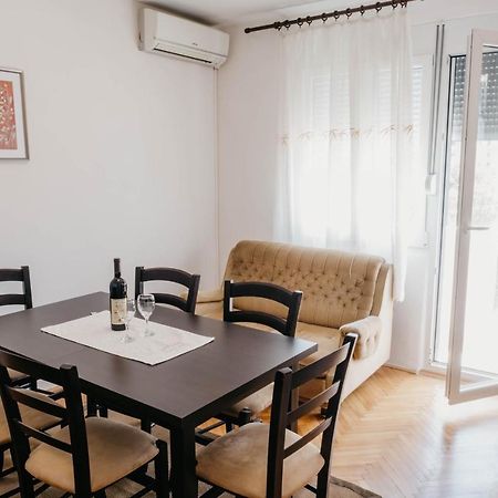 Apartment Bracovic - City Center 巴尔 外观 照片