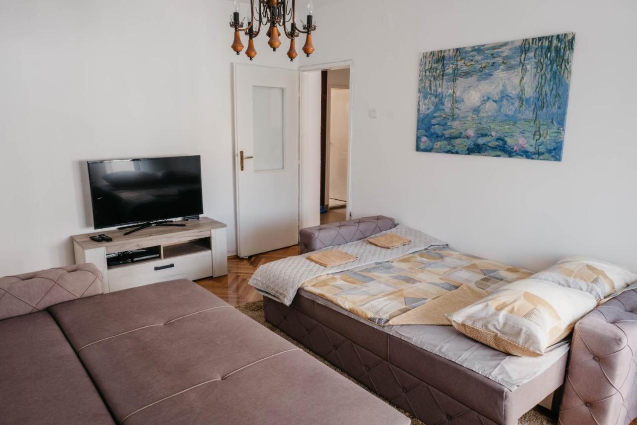 Apartment Bracovic - City Center 巴尔 外观 照片