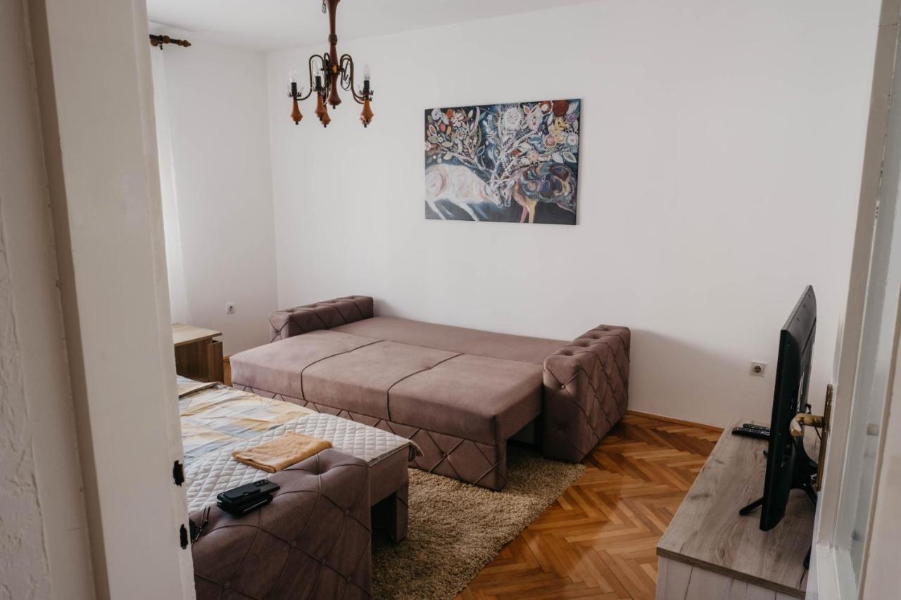 Apartment Bracovic - City Center 巴尔 外观 照片