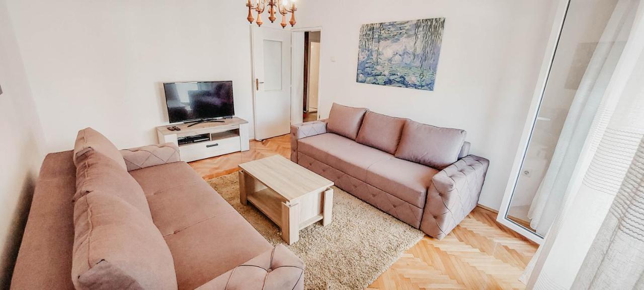 Apartment Bracovic - City Center 巴尔 外观 照片