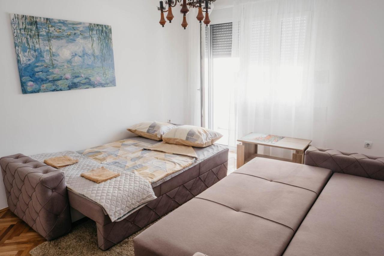 Apartment Bracovic - City Center 巴尔 外观 照片