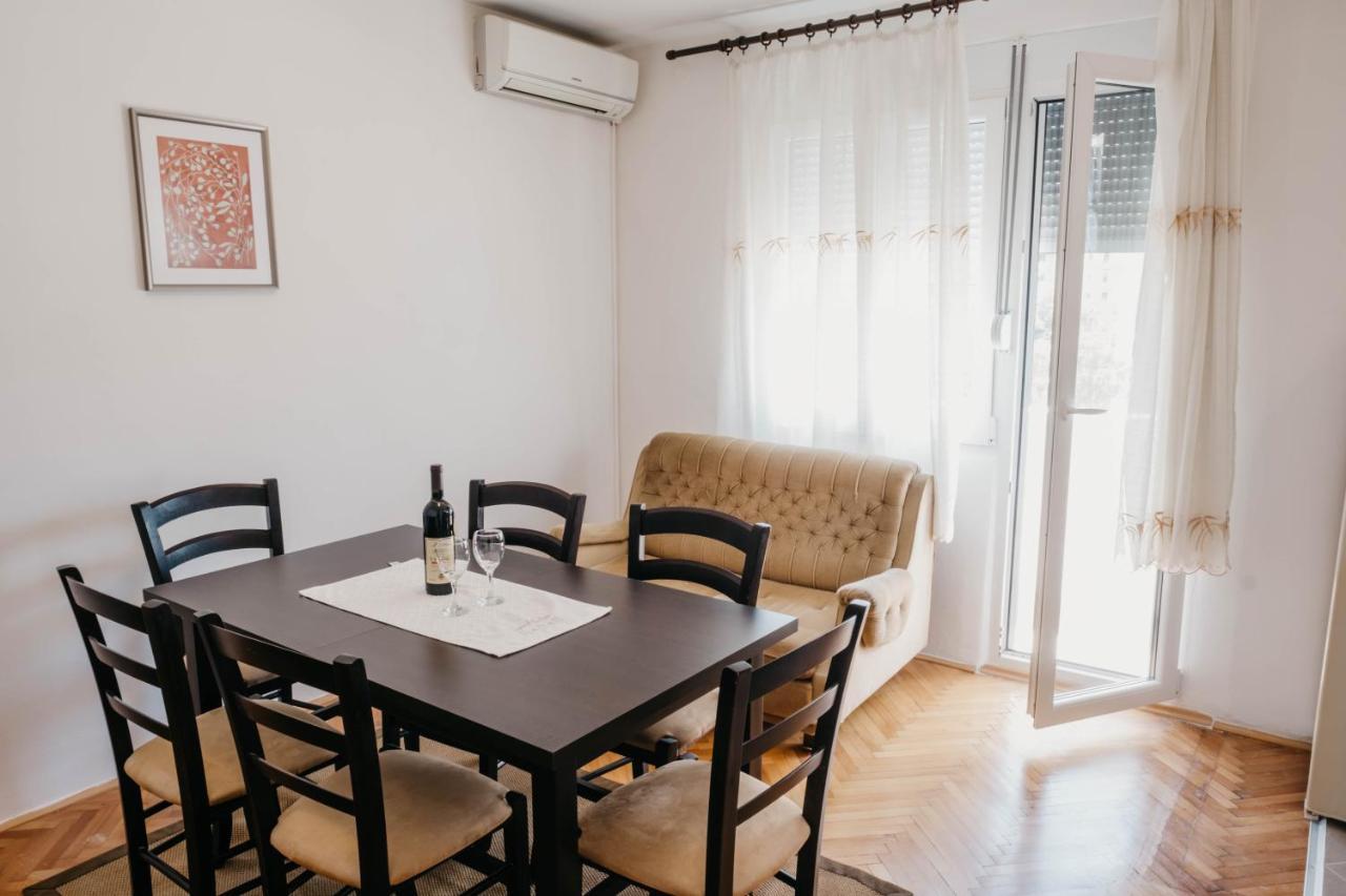 Apartment Bracovic - City Center 巴尔 外观 照片