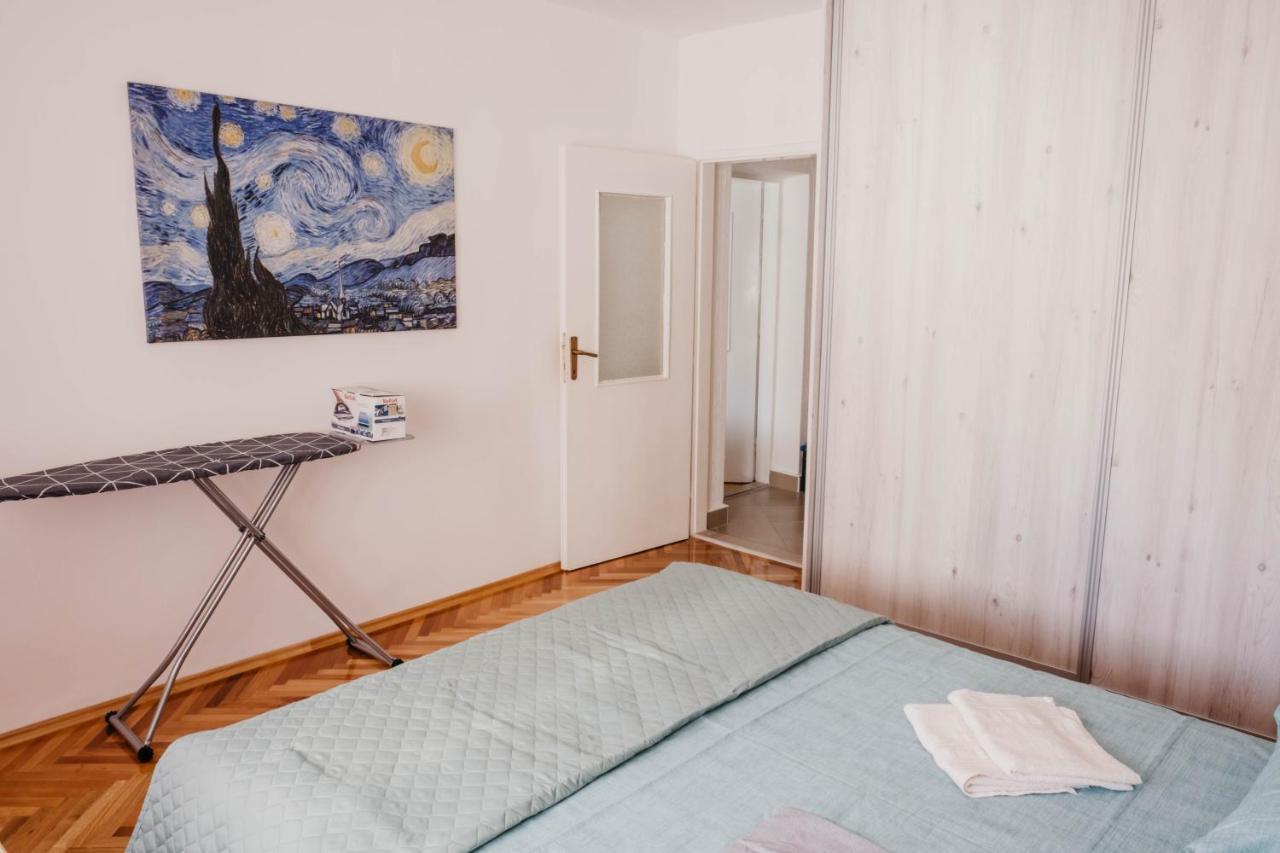 Apartment Bracovic - City Center 巴尔 外观 照片