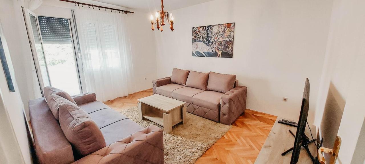 Apartment Bracovic - City Center 巴尔 外观 照片