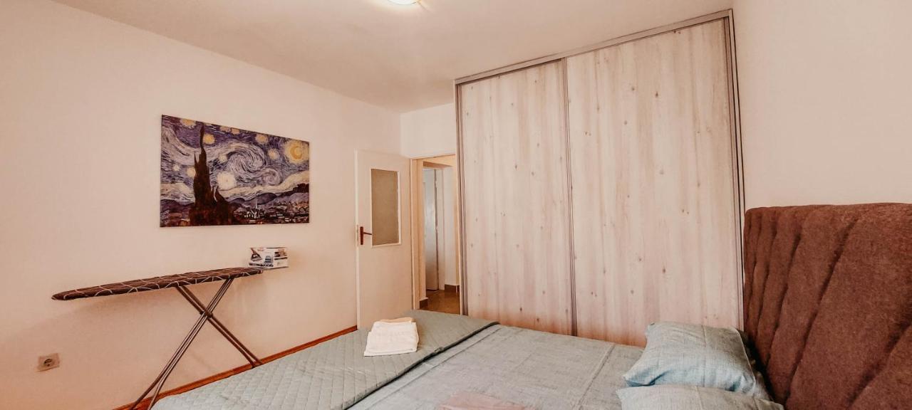 Apartment Bracovic - City Center 巴尔 外观 照片