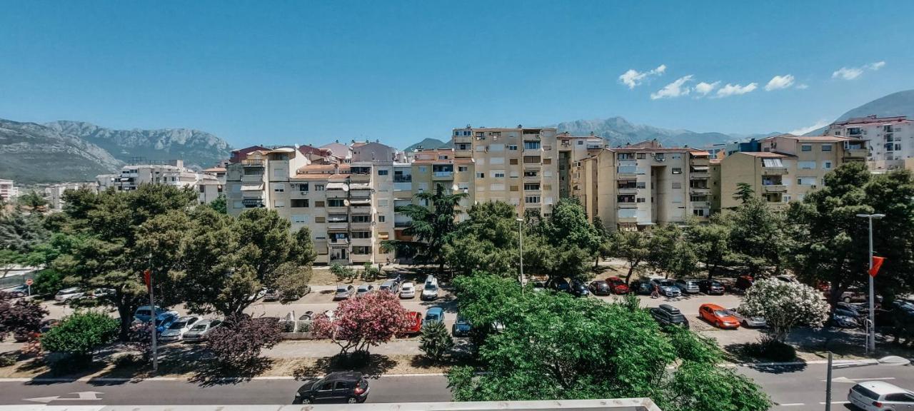 Apartment Bracovic - City Center 巴尔 外观 照片