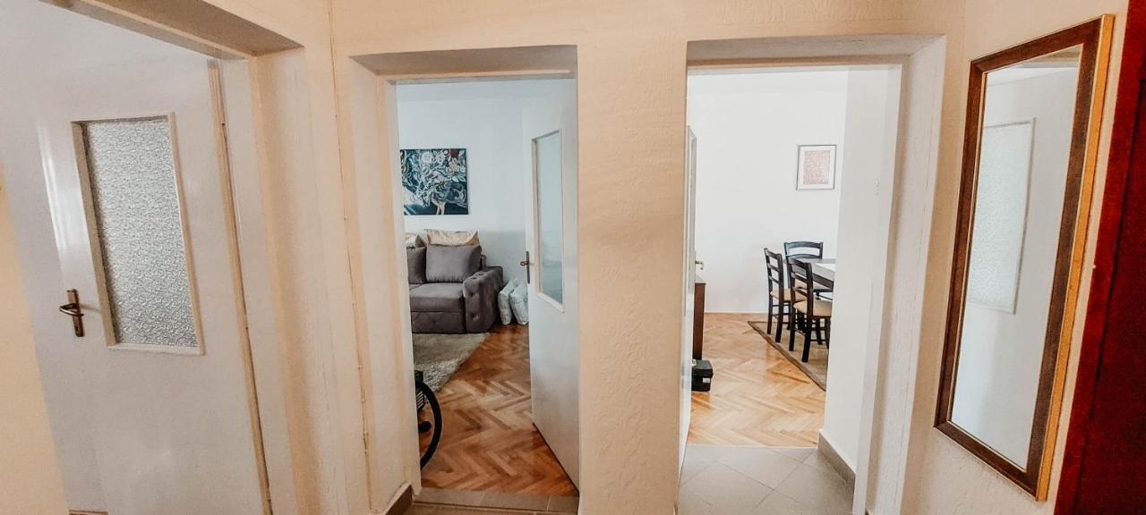 Apartment Bracovic - City Center 巴尔 外观 照片